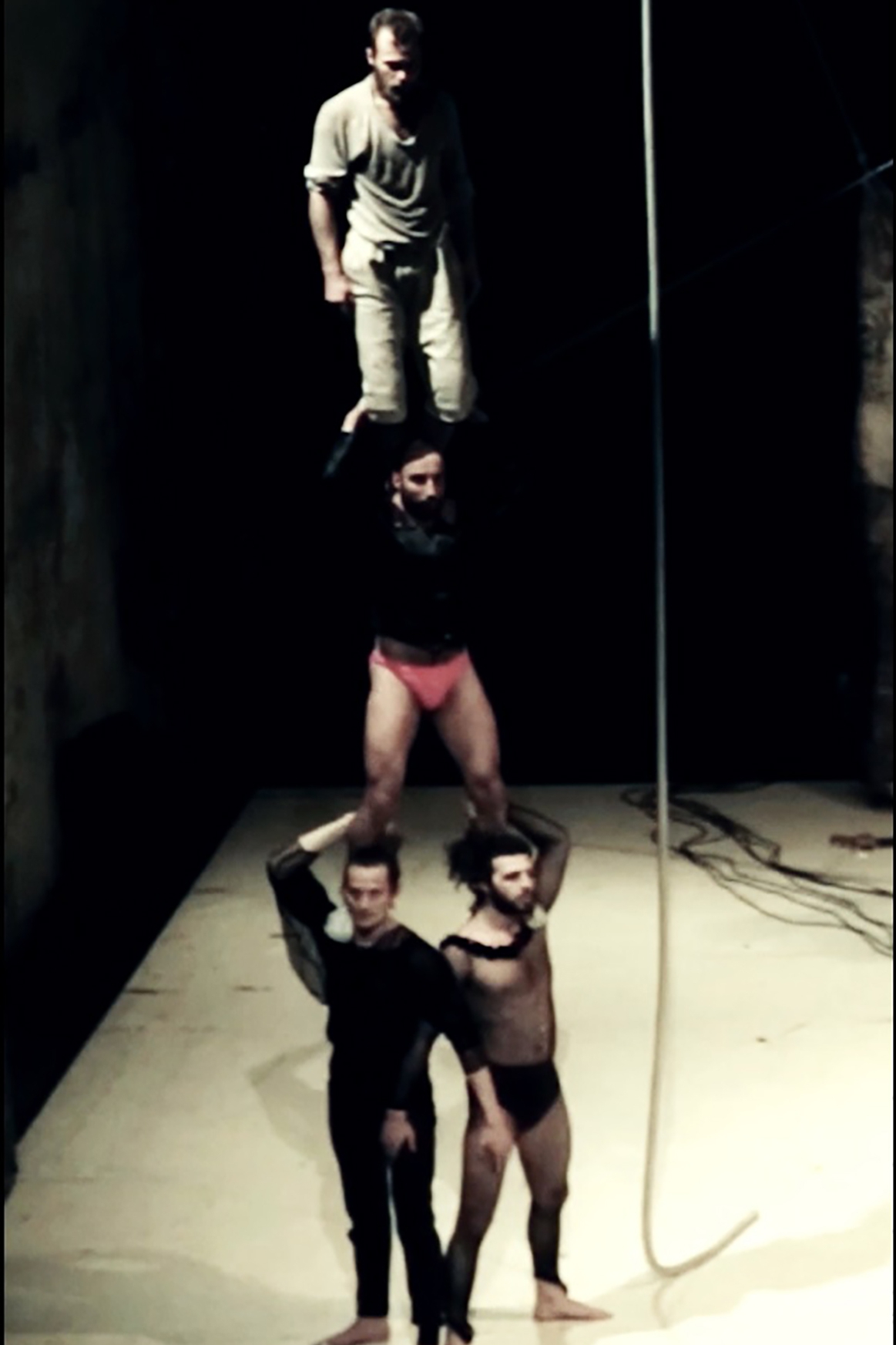 斯瓦爾巴德馬戲劇場《天才蠢蛋》