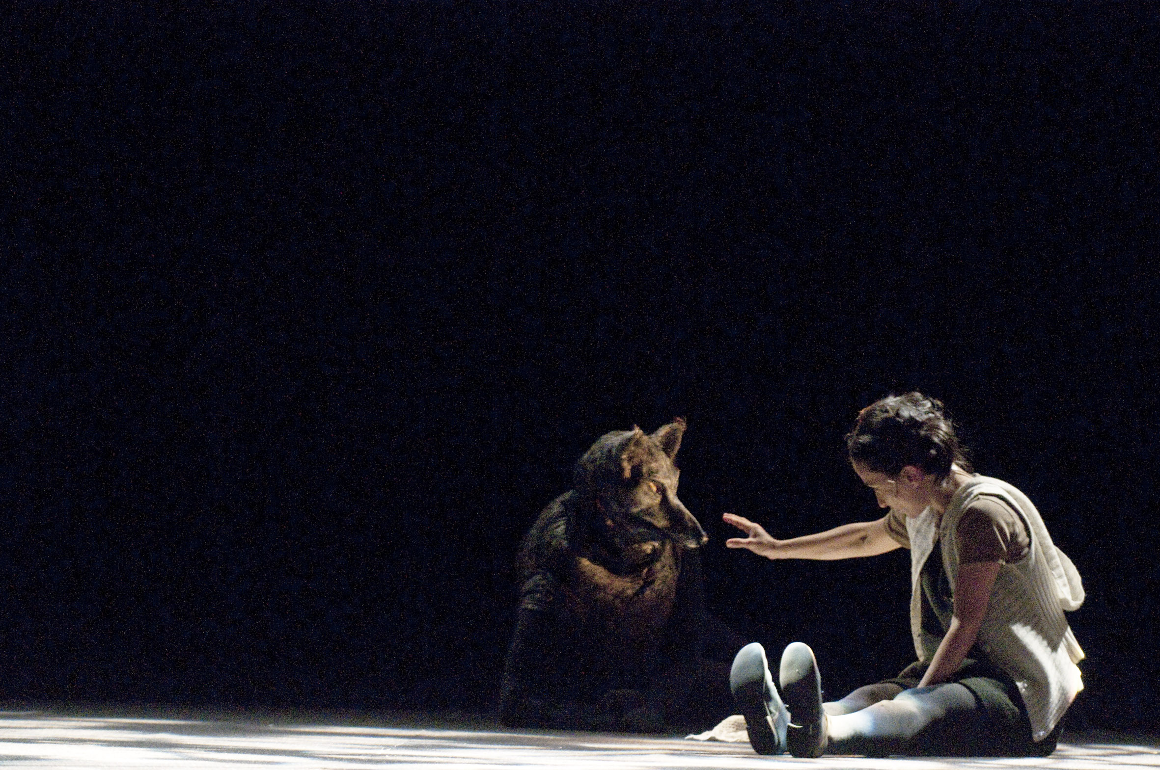 路易霧靄劇團《小紅帽》